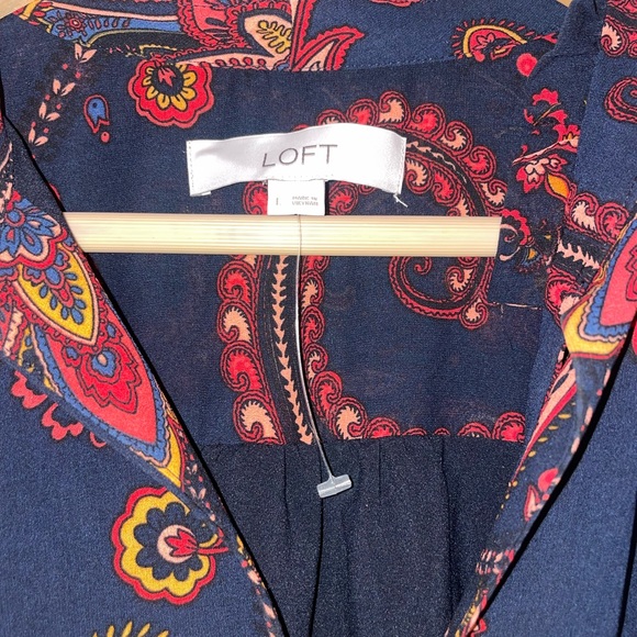 Beautiful dress! Makes a statement alright - Picture 2 of 3